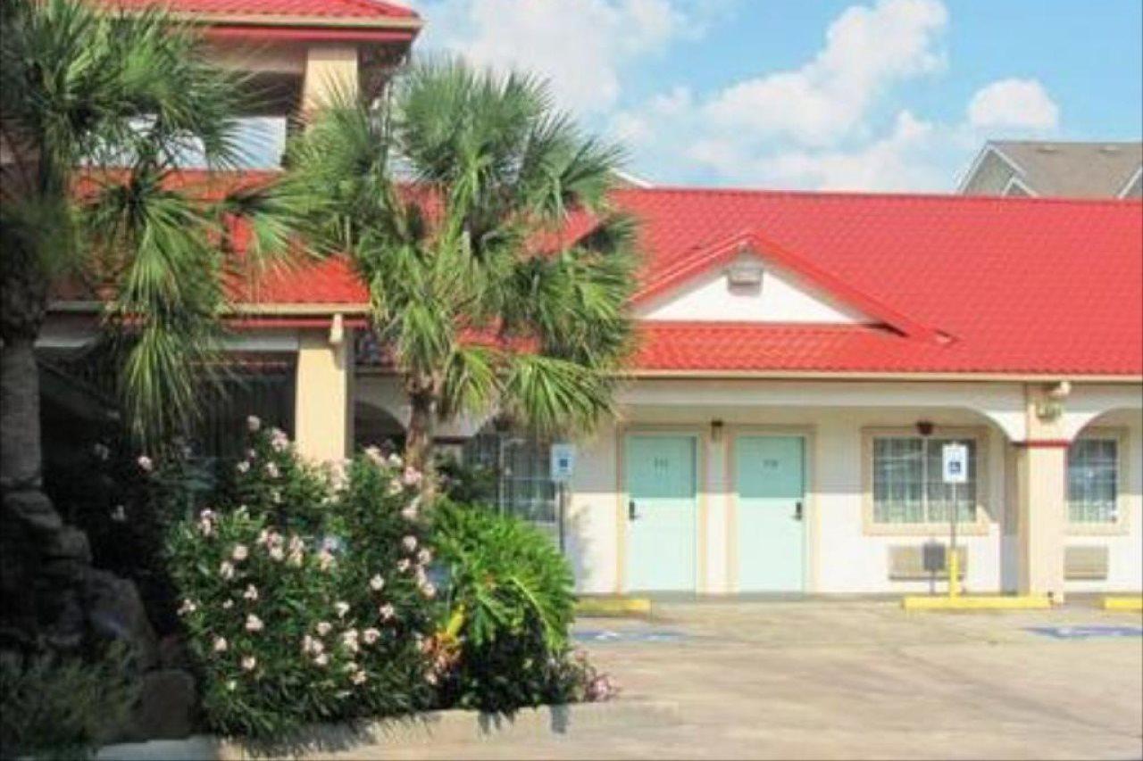 Crystal Inn 249 North Louetta Exterior photo